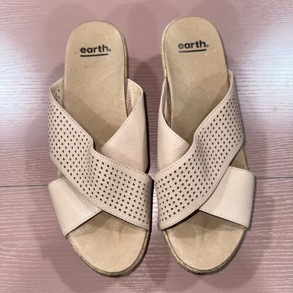 EARTH , LEATHER size 9.5 Modena-Marigold Criss-cross Strap Slide Blush-Pink